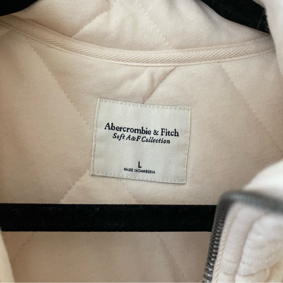 Abercrombie & Fitch soft quilted jacket - Picture 2 of 3